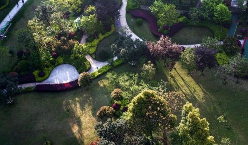 工业美学与自然园艺完美融合!跨江大桥周边绿地打造城市新地标! resized-微信图片_20251128144802_737_39.jpg